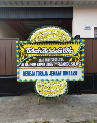 Papan Bunga Duka di Benawa
